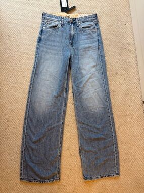 NWT Rag & Bone Women’s Featherweight Logan jeans size 24 in Audrey color